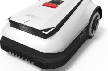 ECOVACS GOAT A2500 RTK Robot Lawn Mower review