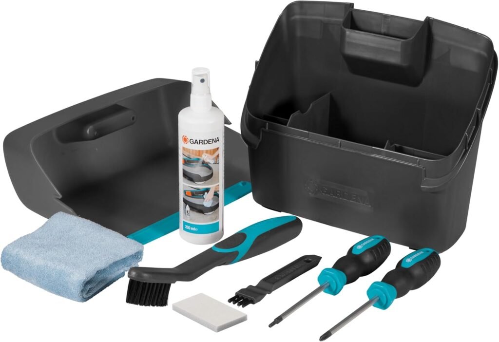Gardena Maintenance/Cleaning Set, Black/Blue (04067-20) Gardena Maintenance/Cleaning Set, Black/Blue (04067-20)
