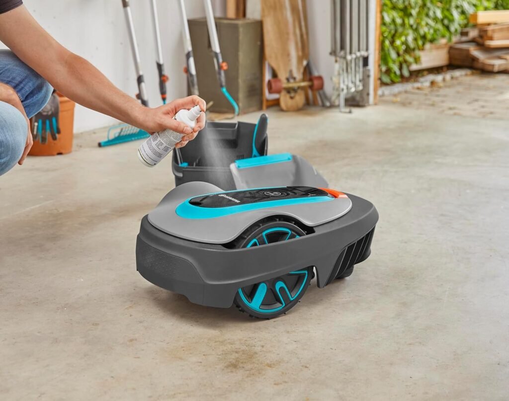 Gardena Maintenance/Cleaning Set, Black/Blue (04067-20) Gardena Maintenance/Cleaning Set, Black/Blue (04067-20)